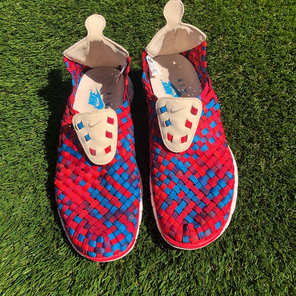 NIKE Free Woven 4.0 in rainbow red